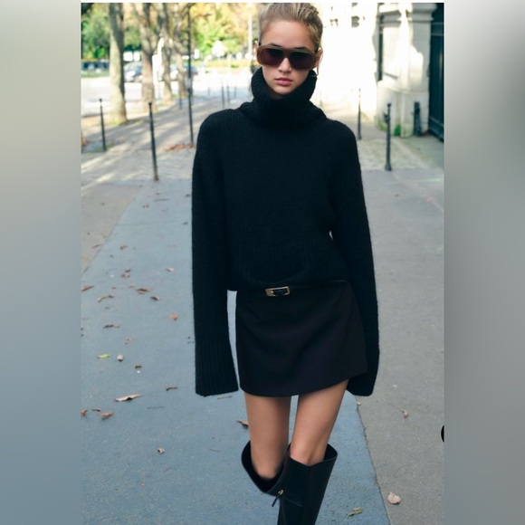 ZARA SOFT KNIT Women's Black Turtleneck Sweater Size Large - Picture 2 of 7